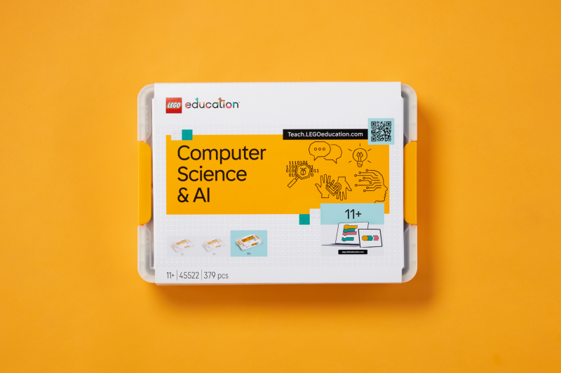 Zestaw LEGO Education Informatyka i AI dla klas 7-8 - zdjecie 2